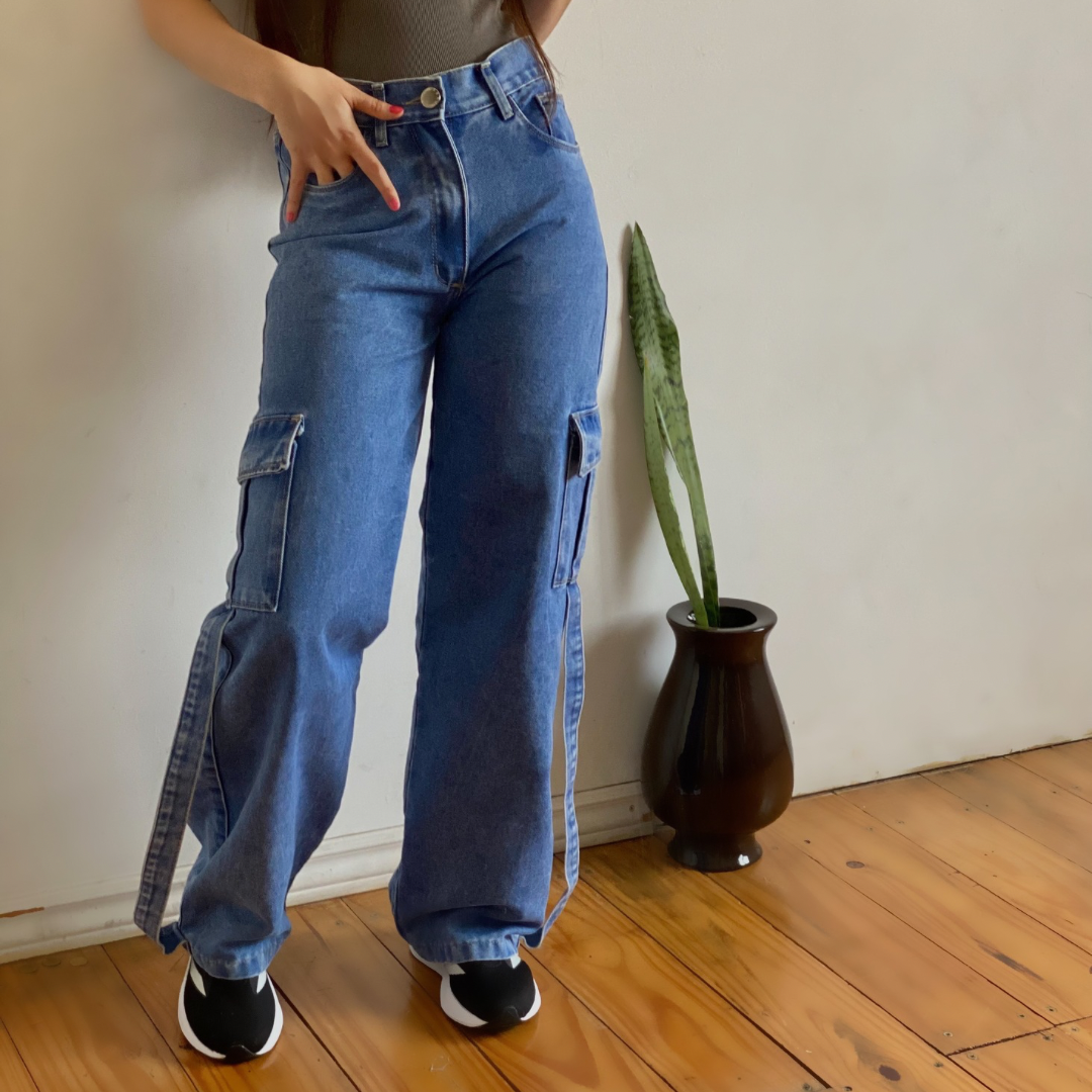 CARGO WIDE LEG